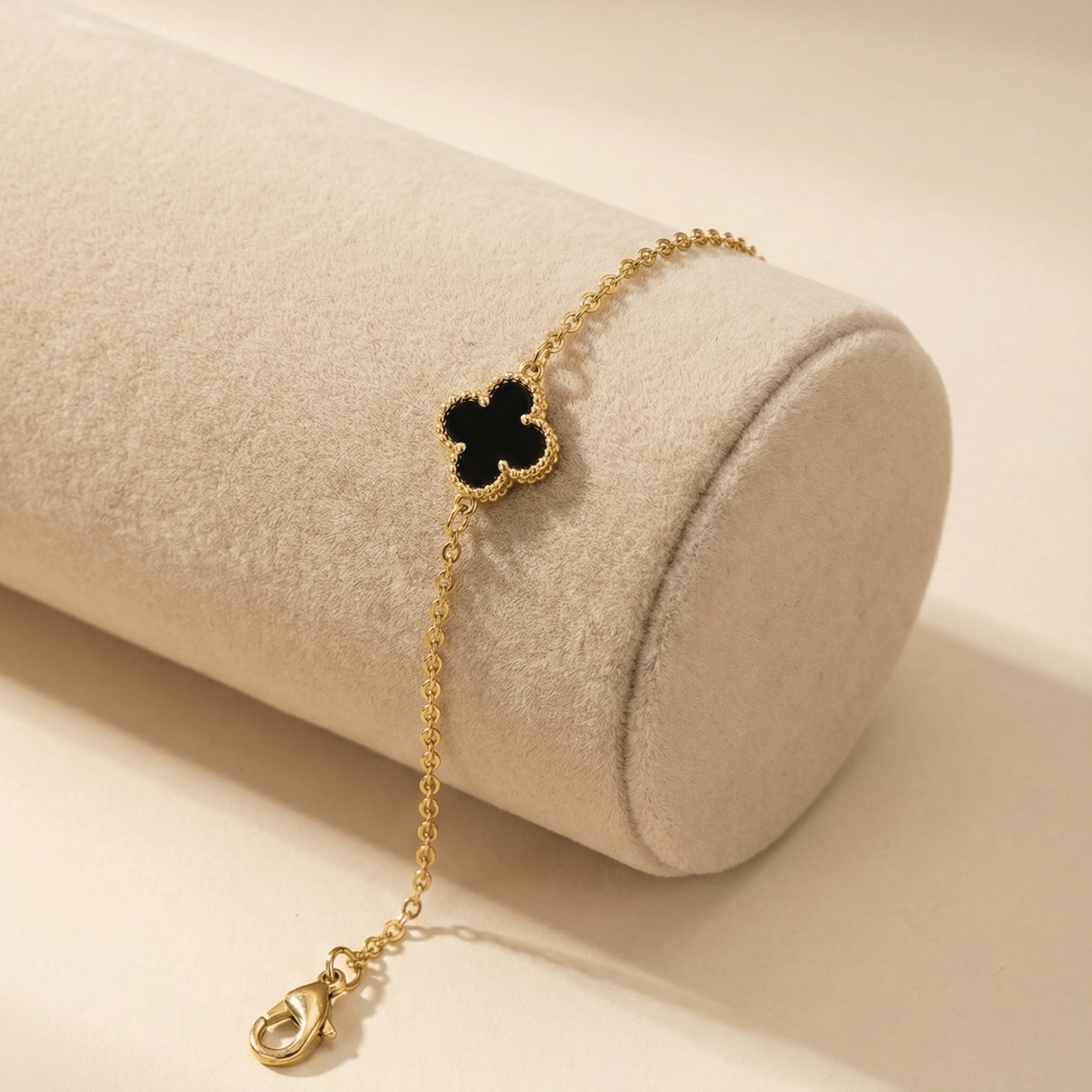 Classic Clover Bracelet - aishabanoco