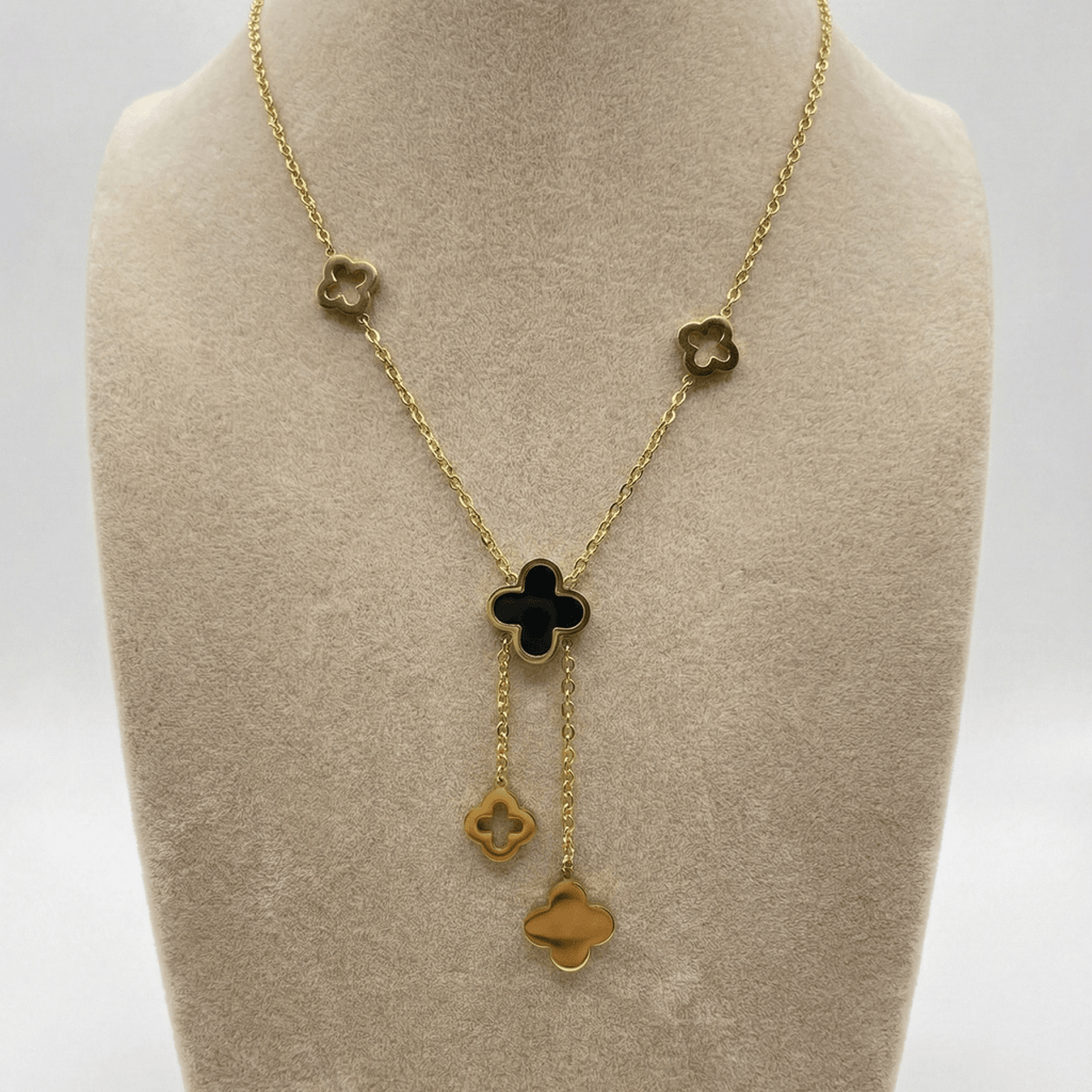 Clover Black - aishabanoco