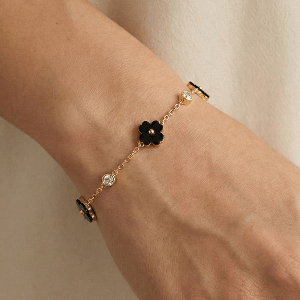 Clover Bracelet Gold - aishabanoco