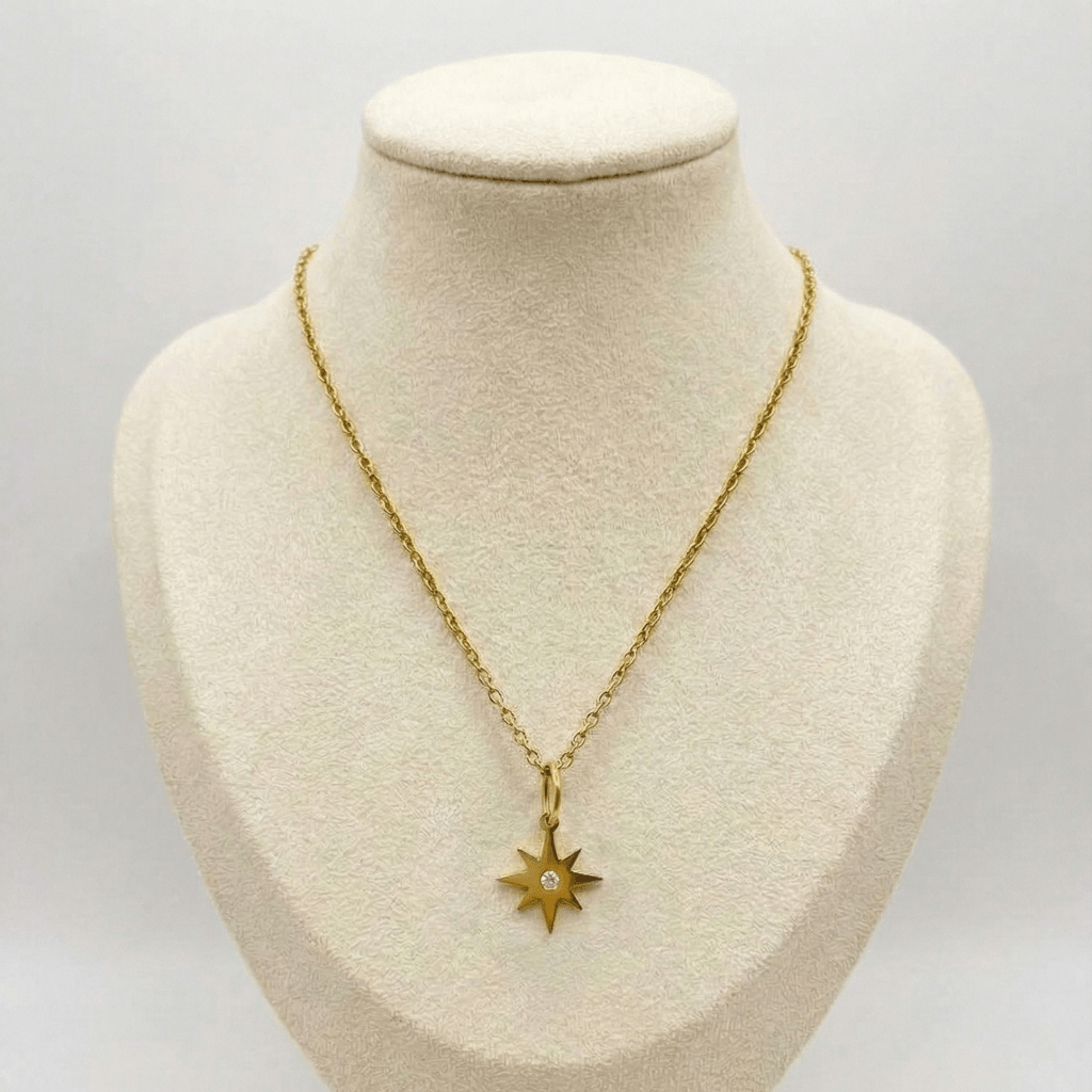 Star Pendant - aishabanoco